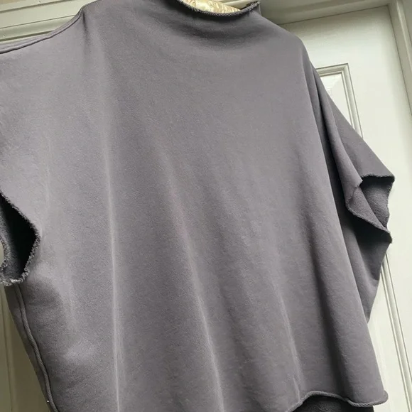 Frank & Eileen Audrey Caplet in gray - Picture 4 of 4